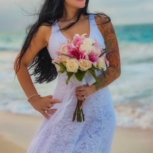 White lace dress- Show me your mumu